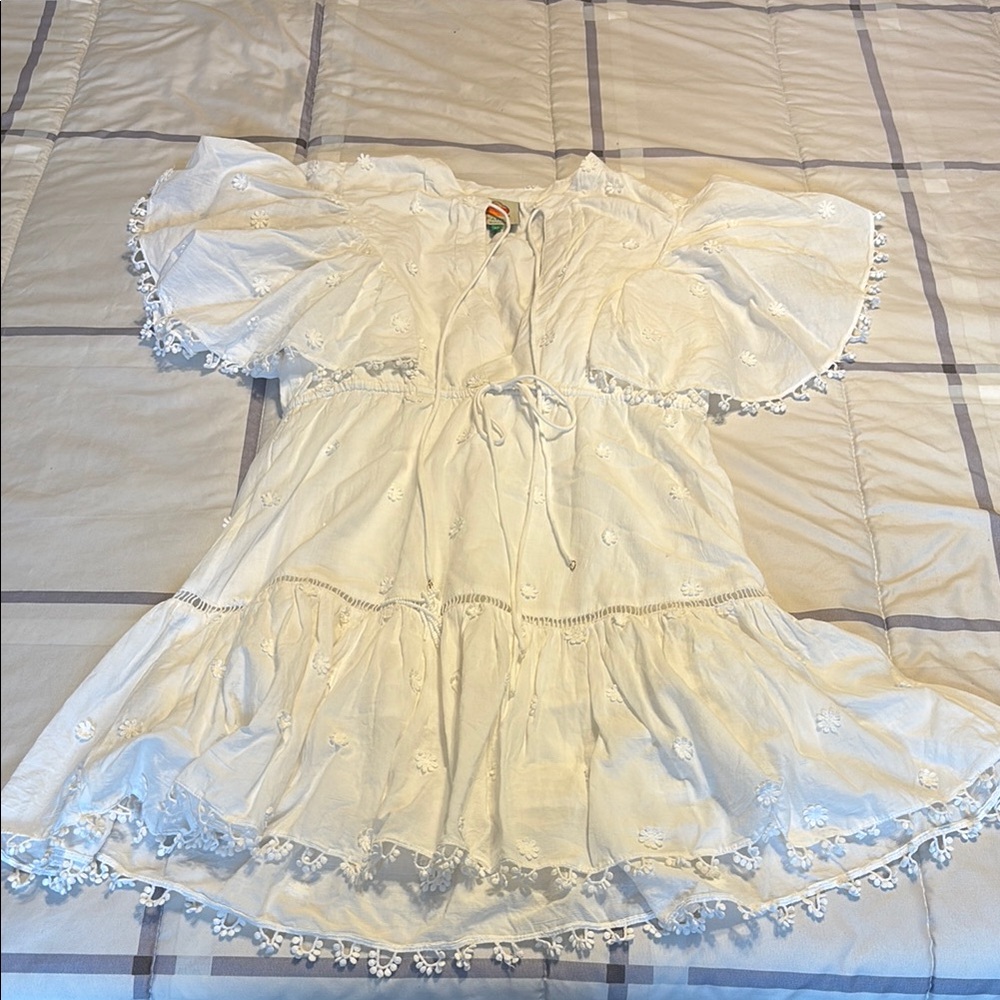 Chic White Dress with Embroidered Details - Farmrio size XS